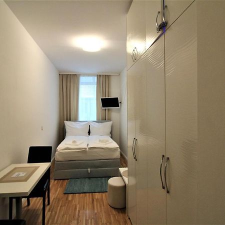 Small Studio Close To City Center Bécs Kültér fotó
